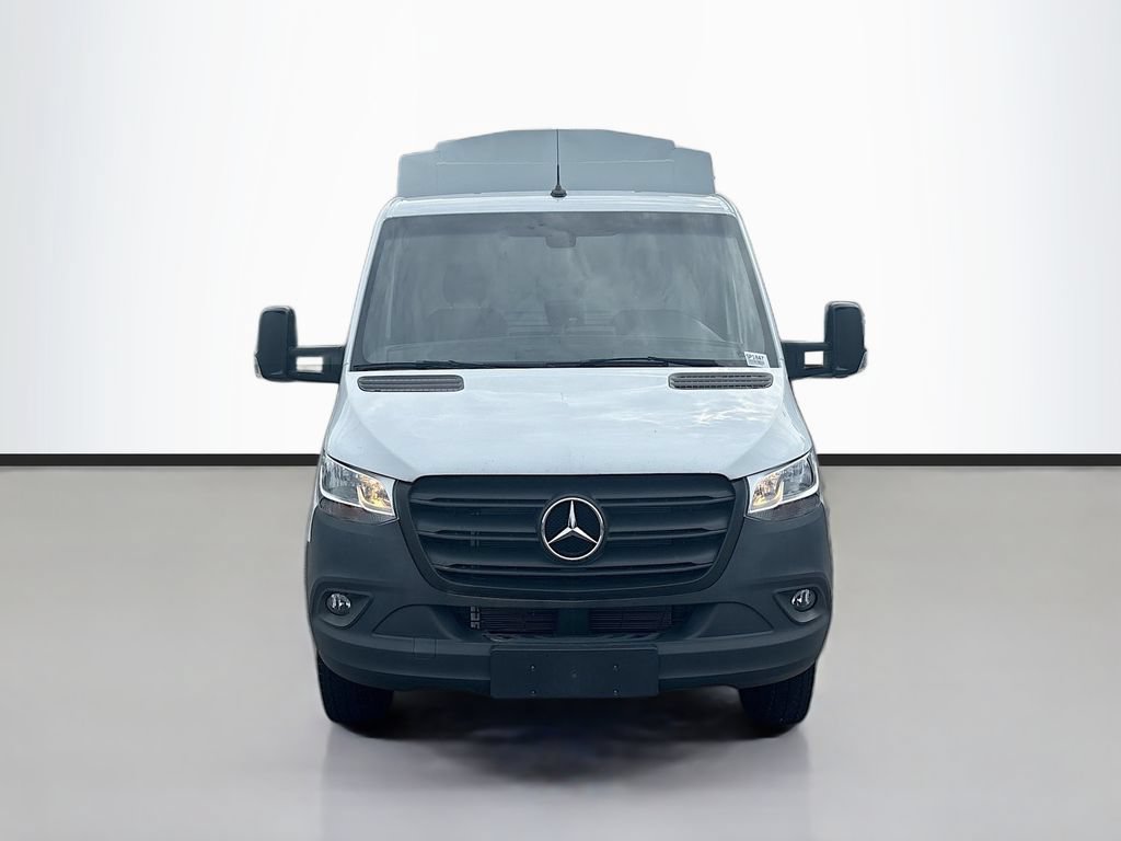 Used 2024 Mercedes-Benz Sprinter 3500 image 8