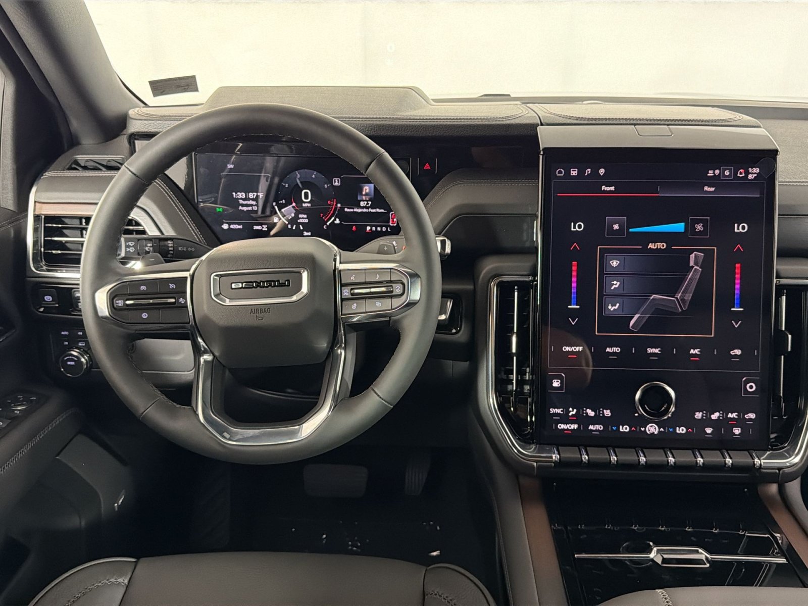 New 2026 GMC Yukon XL Denali AWD/4WD image 16
