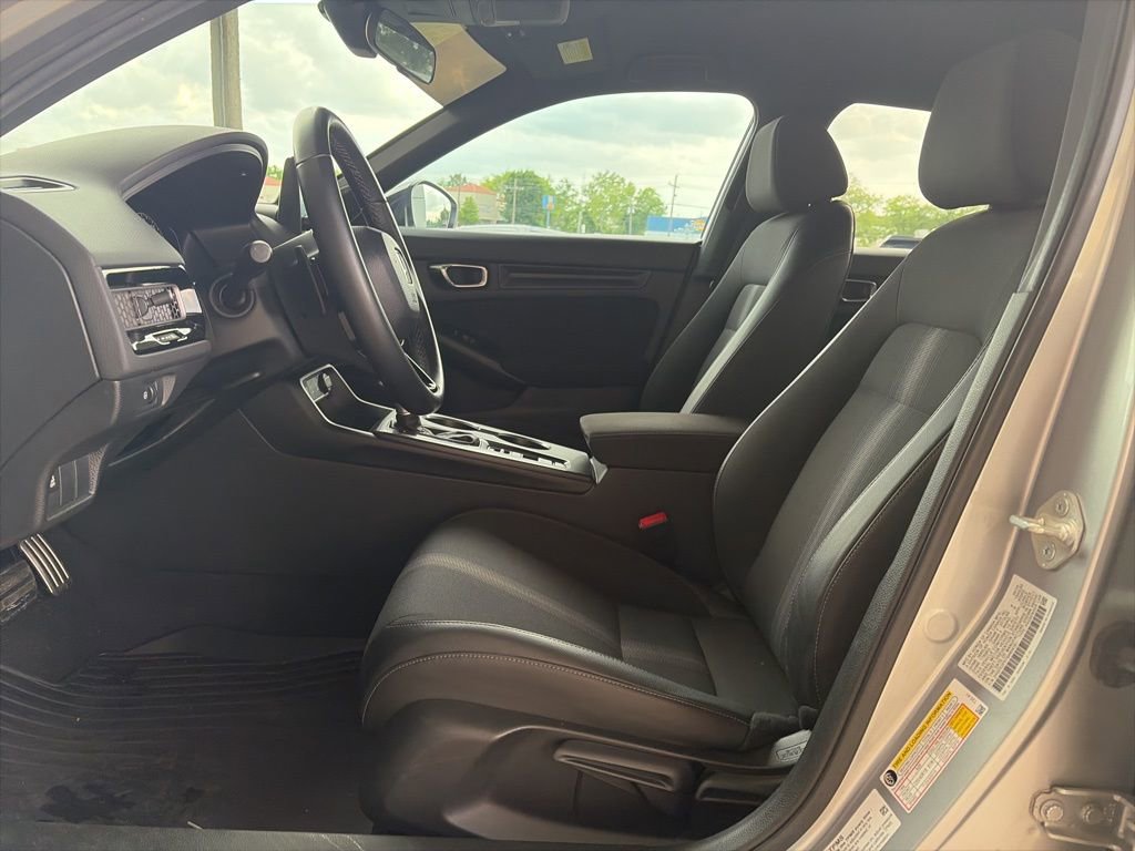 Used 2025 Honda Civic Sport image 8