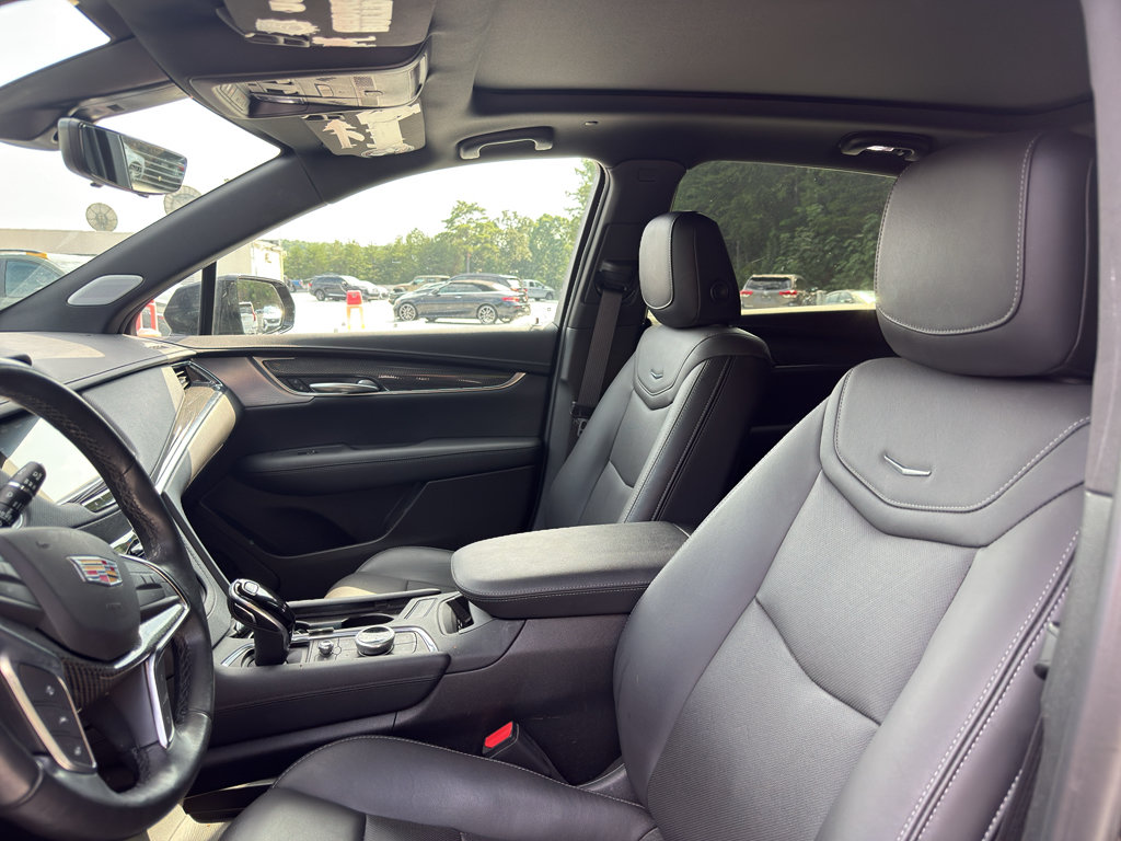 Used 2023 Cadillac XT5 Sportv w/ Technology Package AWD/4WD image 7