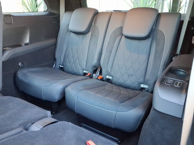 Certified 2025 Mercedes-Benz GLS 63 AMG 4MATIC image 18
