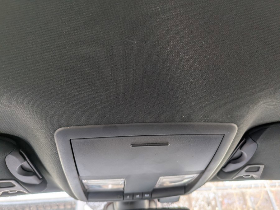 Used 2023 Dodge Challenger GT image 7