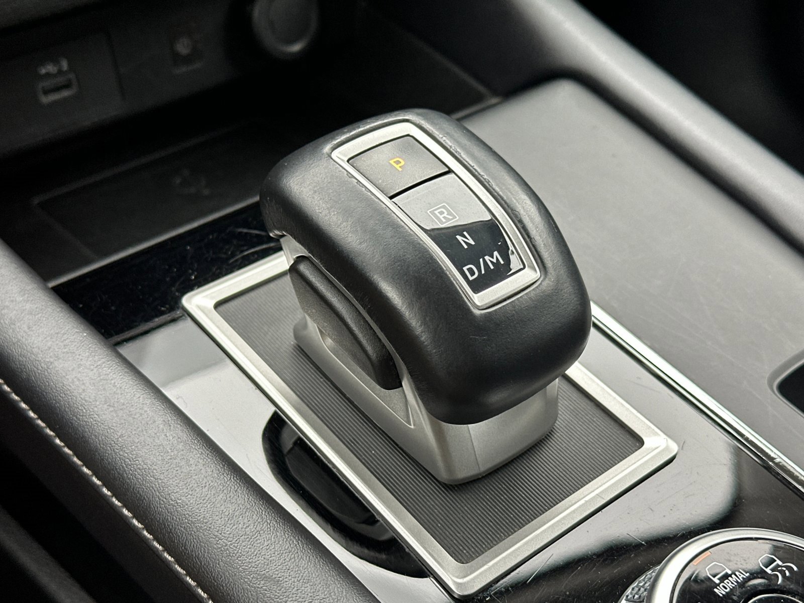 Used 2024 Mitsubishi Outlander SE Black Edition image 22