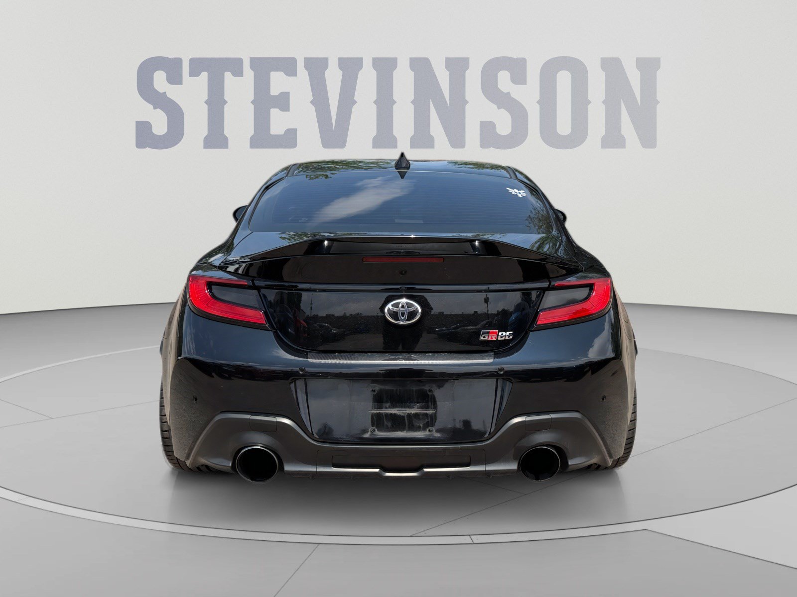 Used 2024 Toyota GR86 Premium RWD image 4
