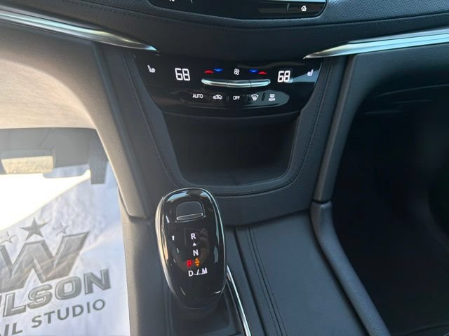 Used 2025 Cadillac XT5 Luxury FWD image 15