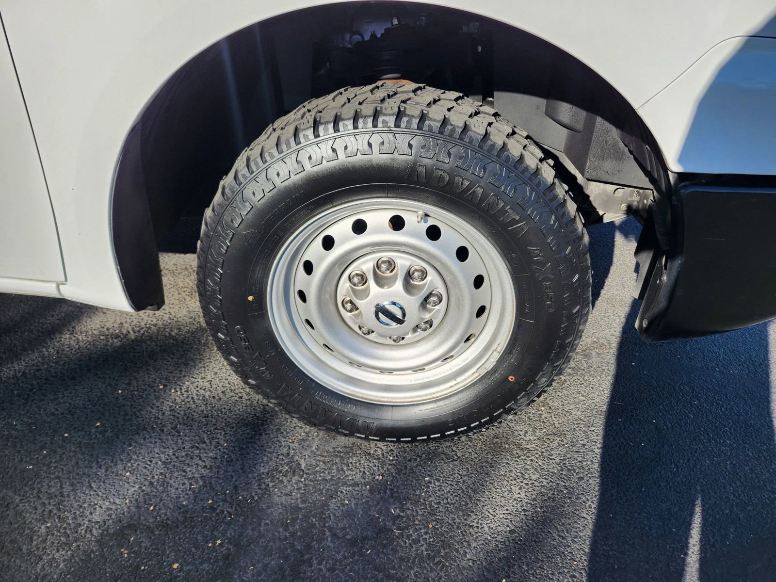 Used 2018 Nissan NV 2500 S image 13