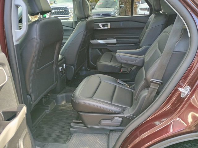 Used 2022 Ford Explorer XLT w/ Equipment Group 202A image 22