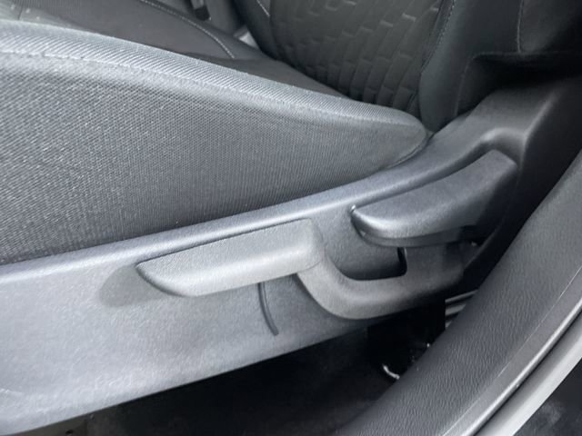 Used 2023 Nissan Kicks SV image 32