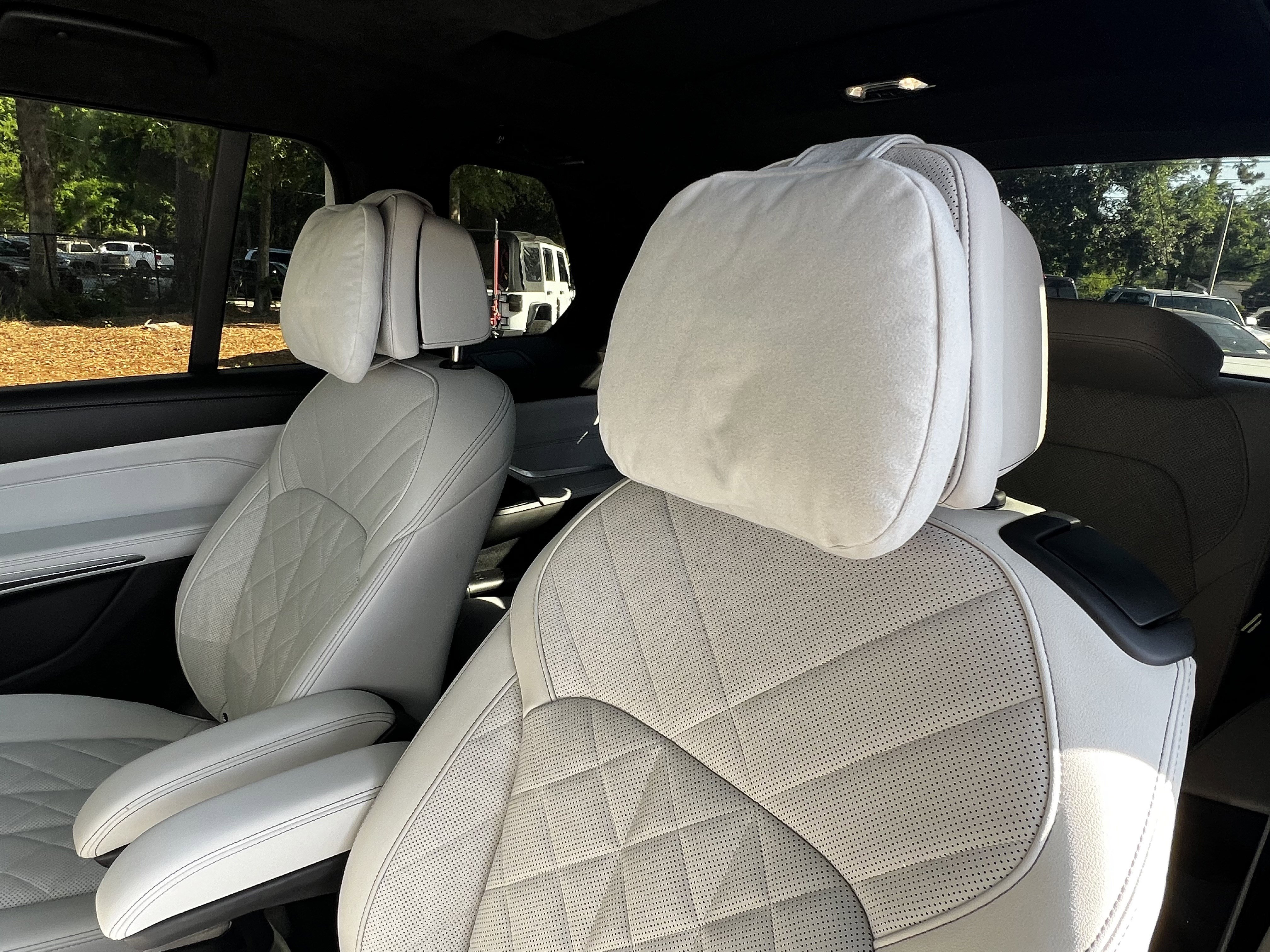 Used 2024 BMW X7 xDrive40i w/ Parking Assistance Package image 33