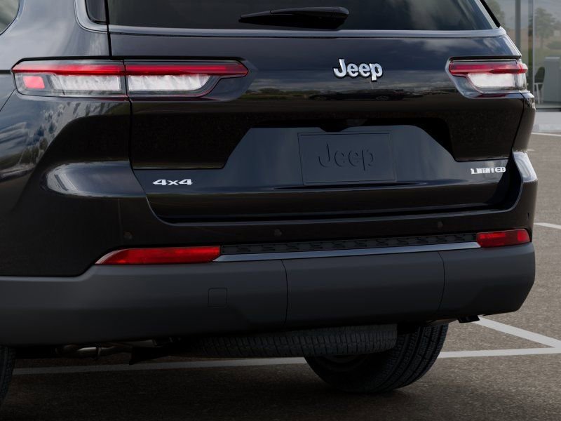 New 2026 Jeep Grand Cherokee L Limited w/ Limited Altitude Package image 13