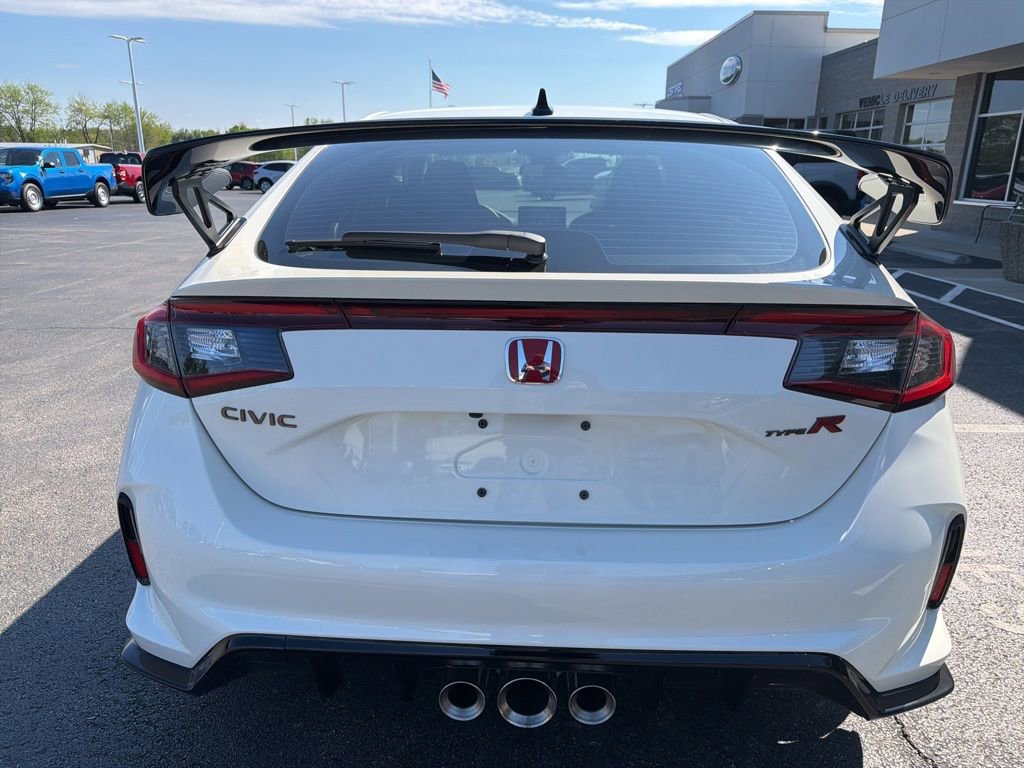 Used 2025 Honda Civic Type R image 3
