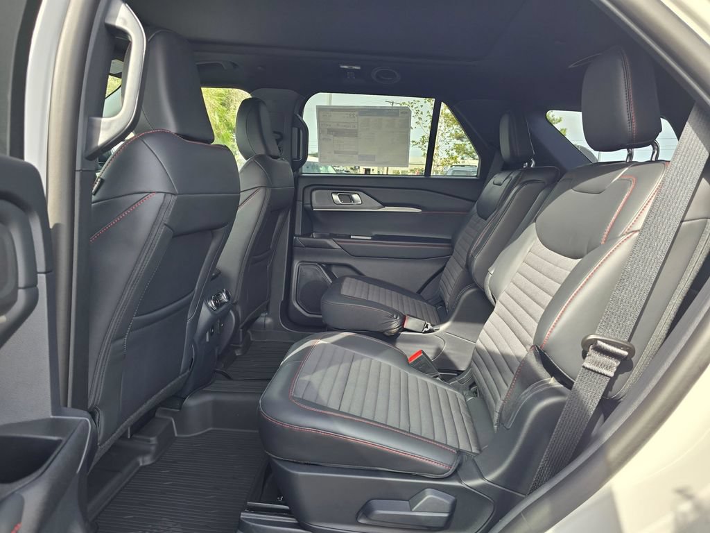 New 2026 Ford Explorer ST-Line AWD/4WD image 15