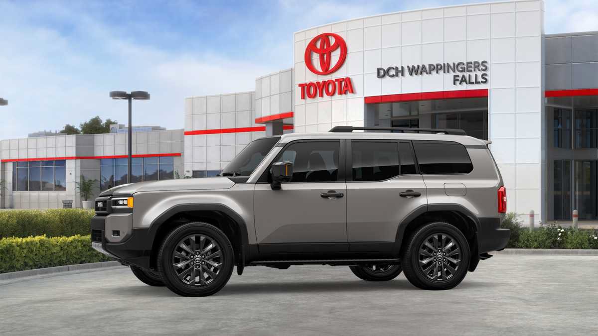 New 2027 Toyota Land Cruiser w/ Premium Package AWD/4WD image 5