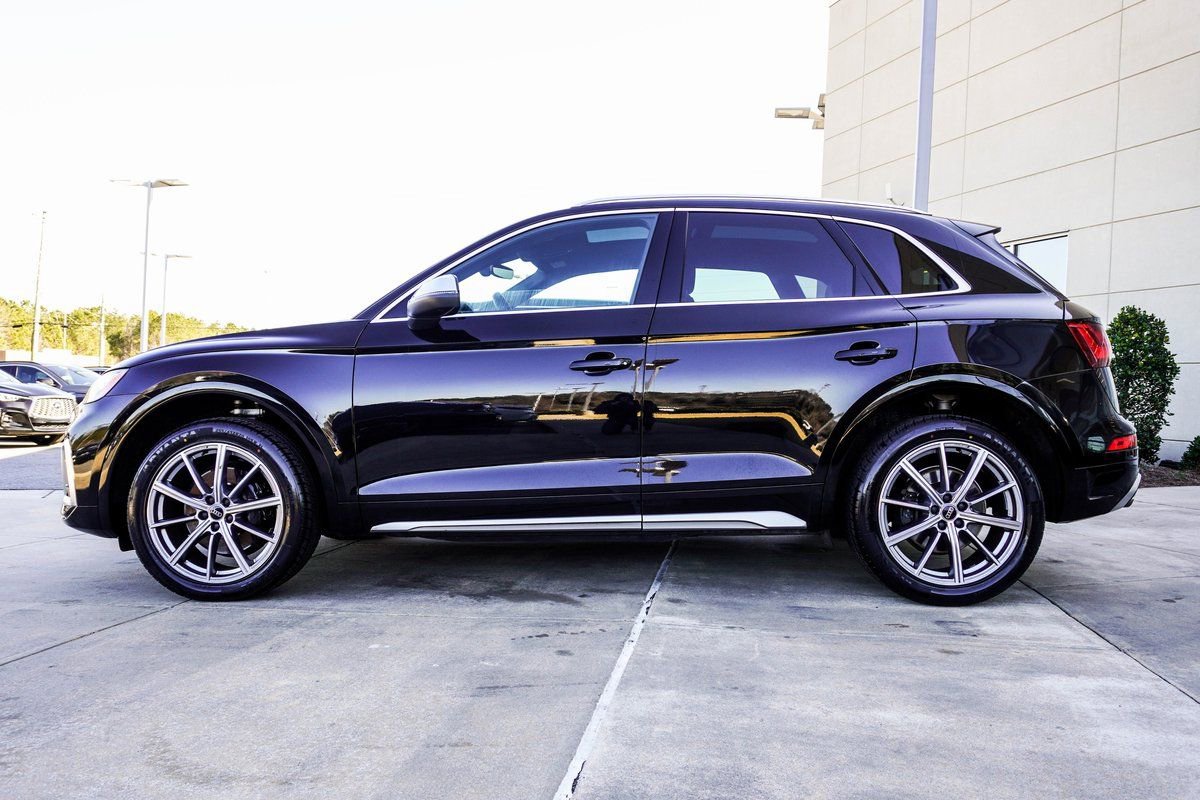 Used 2023 Audi SQ5 Premium Plus w/ Premium Plus Package image 9