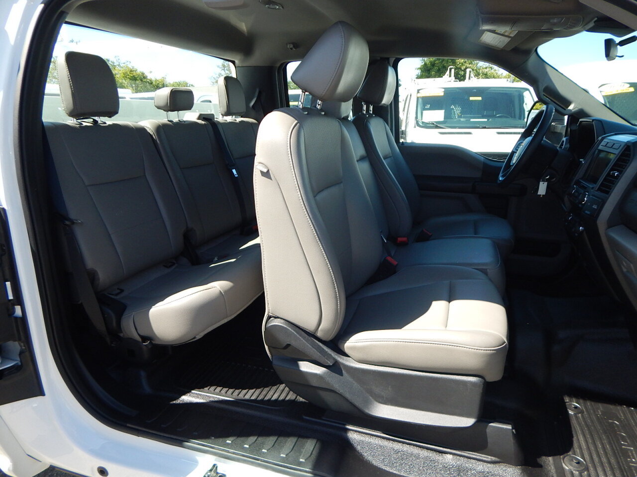 Used 2021 Ford F350 XL w/ Power Equipment Group RWD image 23