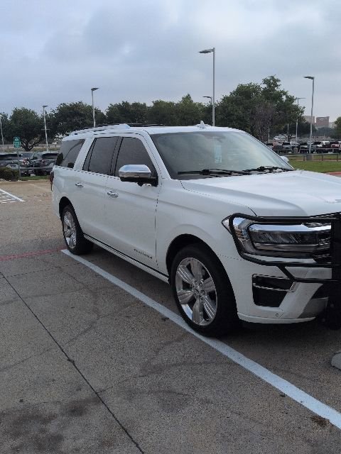Used 2023 Ford Expedition Max Platinum RWD image 1