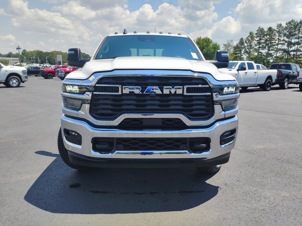 New 2026 RAM 2500 Tradesman AWD/4WD image 2