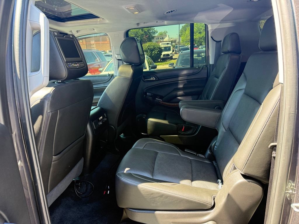 Used 2018 Chevrolet Suburban Premier w/ RST Edition AWD/4WD image 13