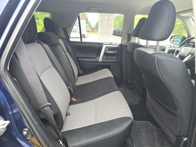 Used 2016 Toyota 4Runner SR5 AWD/4WD image 15