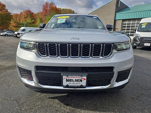 Used 2024 Jeep Grand Cherokee L Laredo w/ Luxury Tech Group I image 35