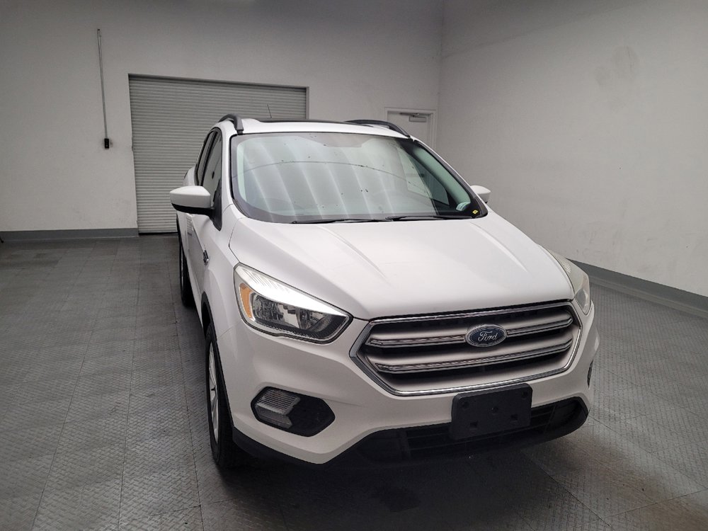 Used 2018 Ford Escape SE FWD image 14