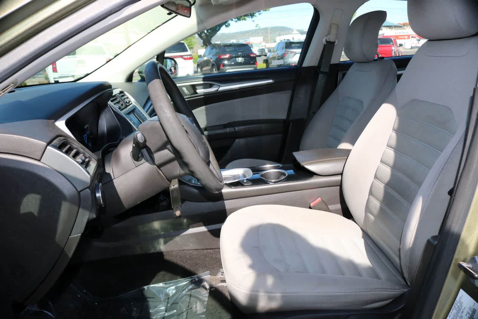 Used 2013 Ford Fusion S FWD image 24