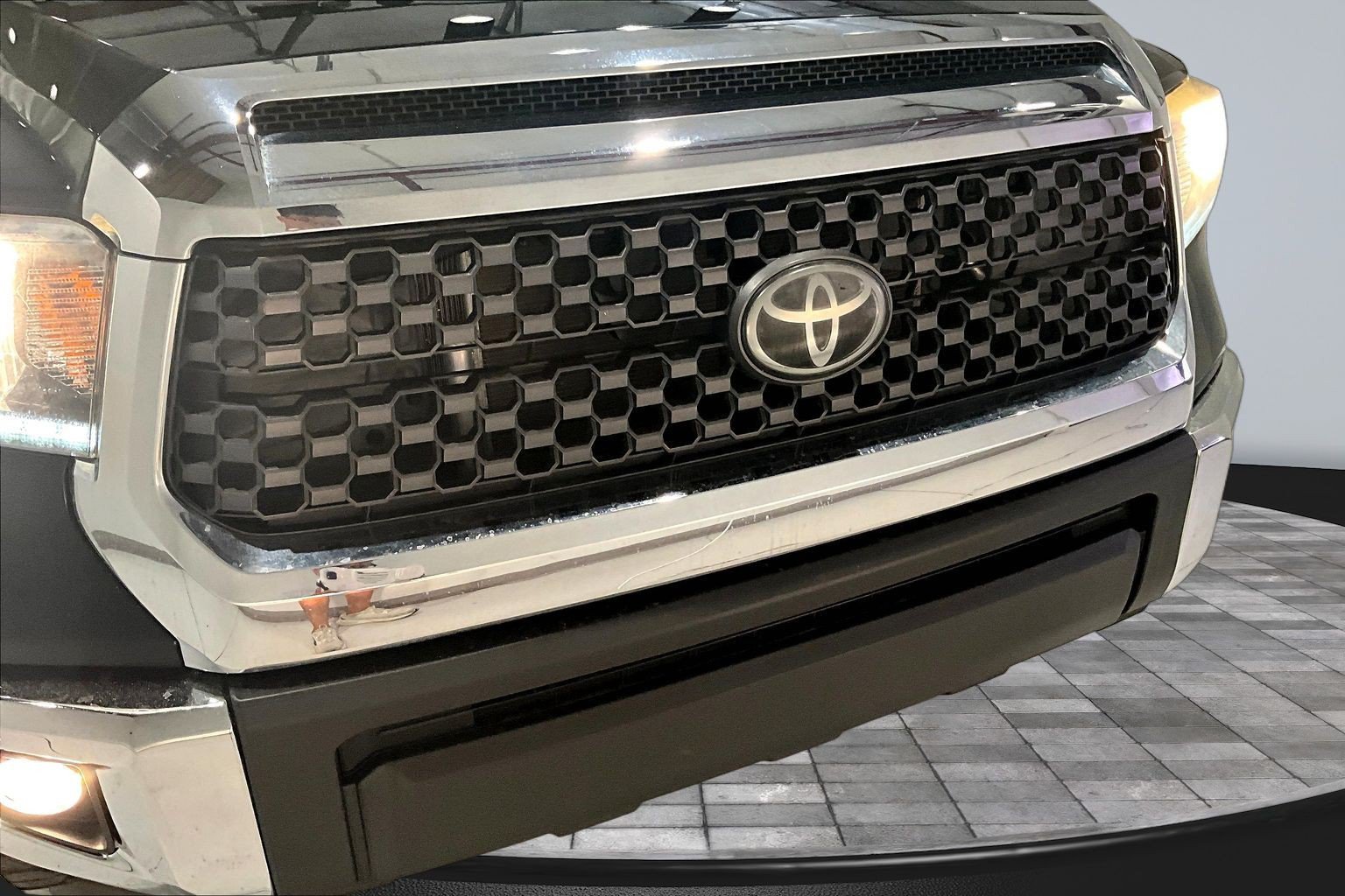 Used 2021 Toyota Tundra SR5 RWD image 32