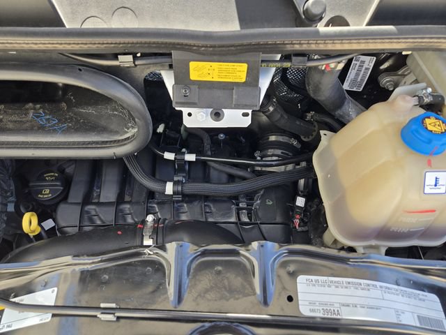 Used 2025 RAM ProMaster 2500 w/ U-Haul Equipment Group FWD image 31