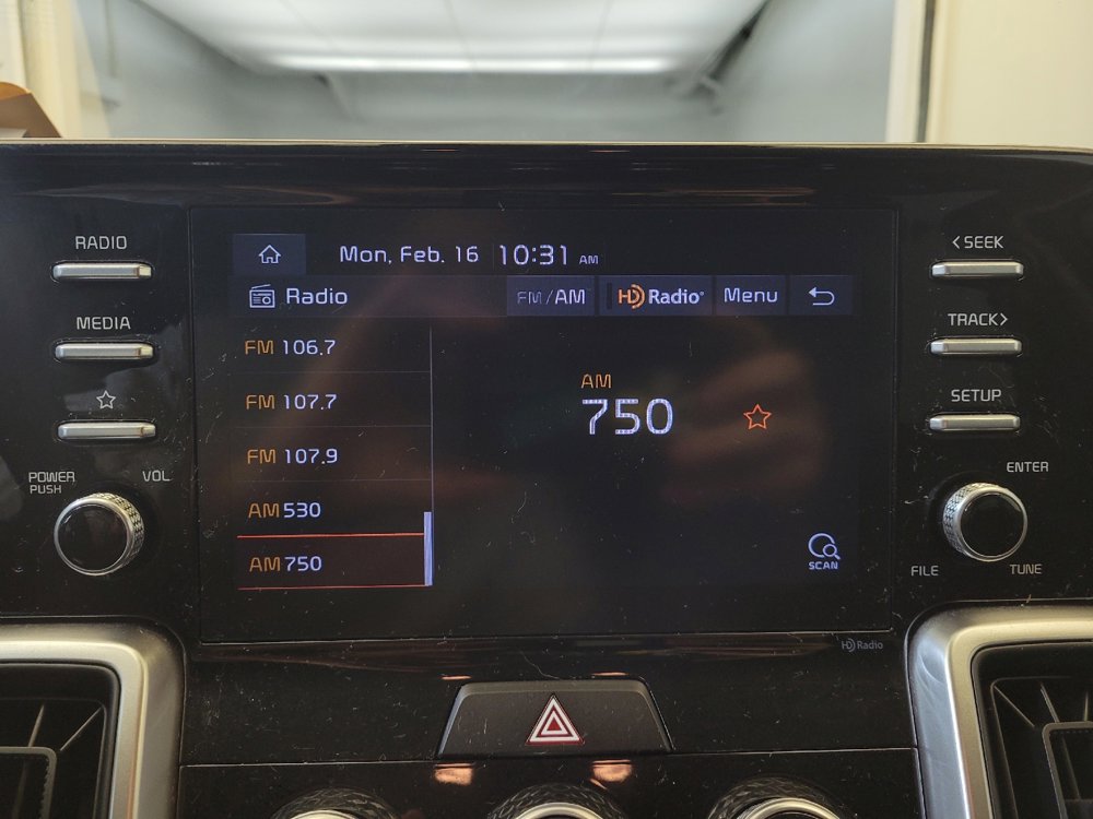 Used 2021 Kia Sorento LX image 25