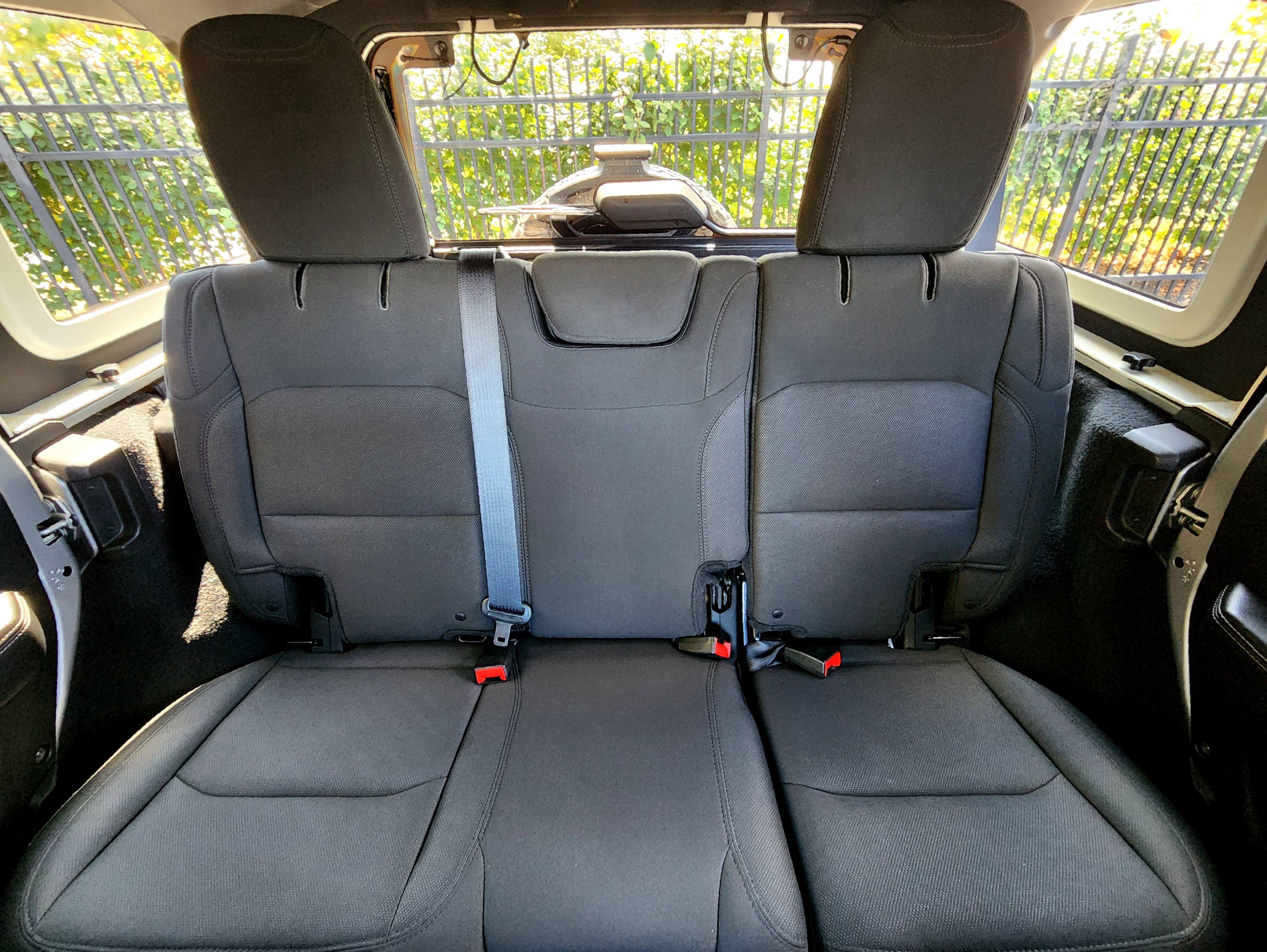 Used 2018 Jeep Wrangler Unlimited Sahara image 30