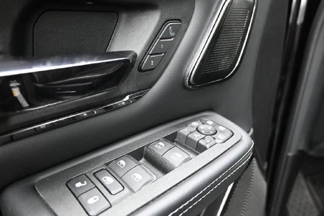 Used 2025 RAM 1500 Limited AWD/4WD image 21