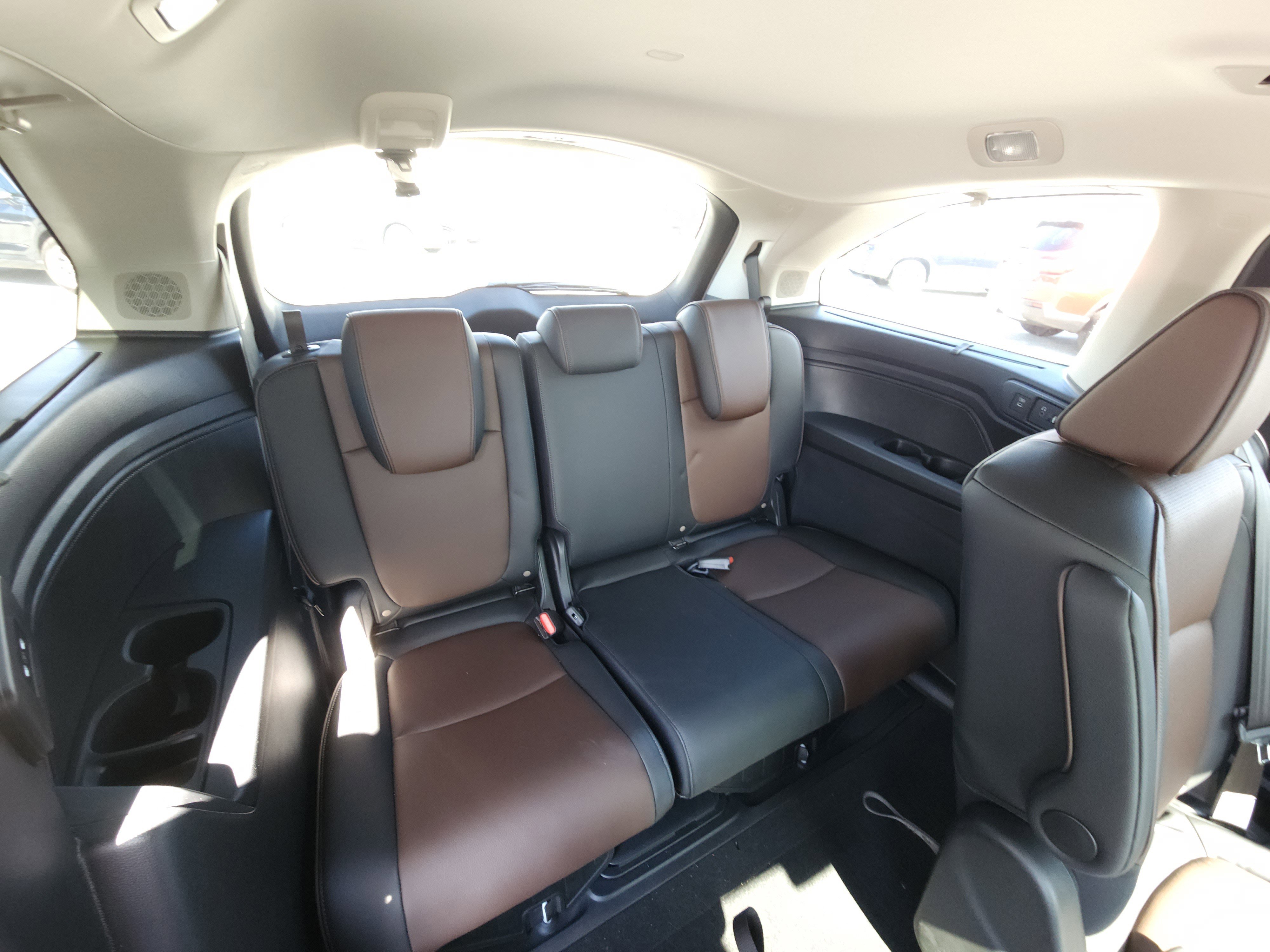 Used 2025 Honda Odyssey Elite image 15