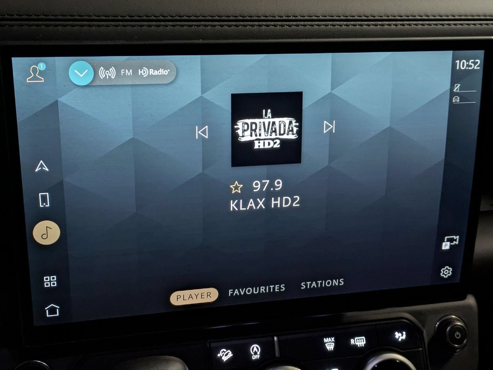 New 2026 Land Rover Defender 110 X-Dynamic SE AWD/4WD image 19