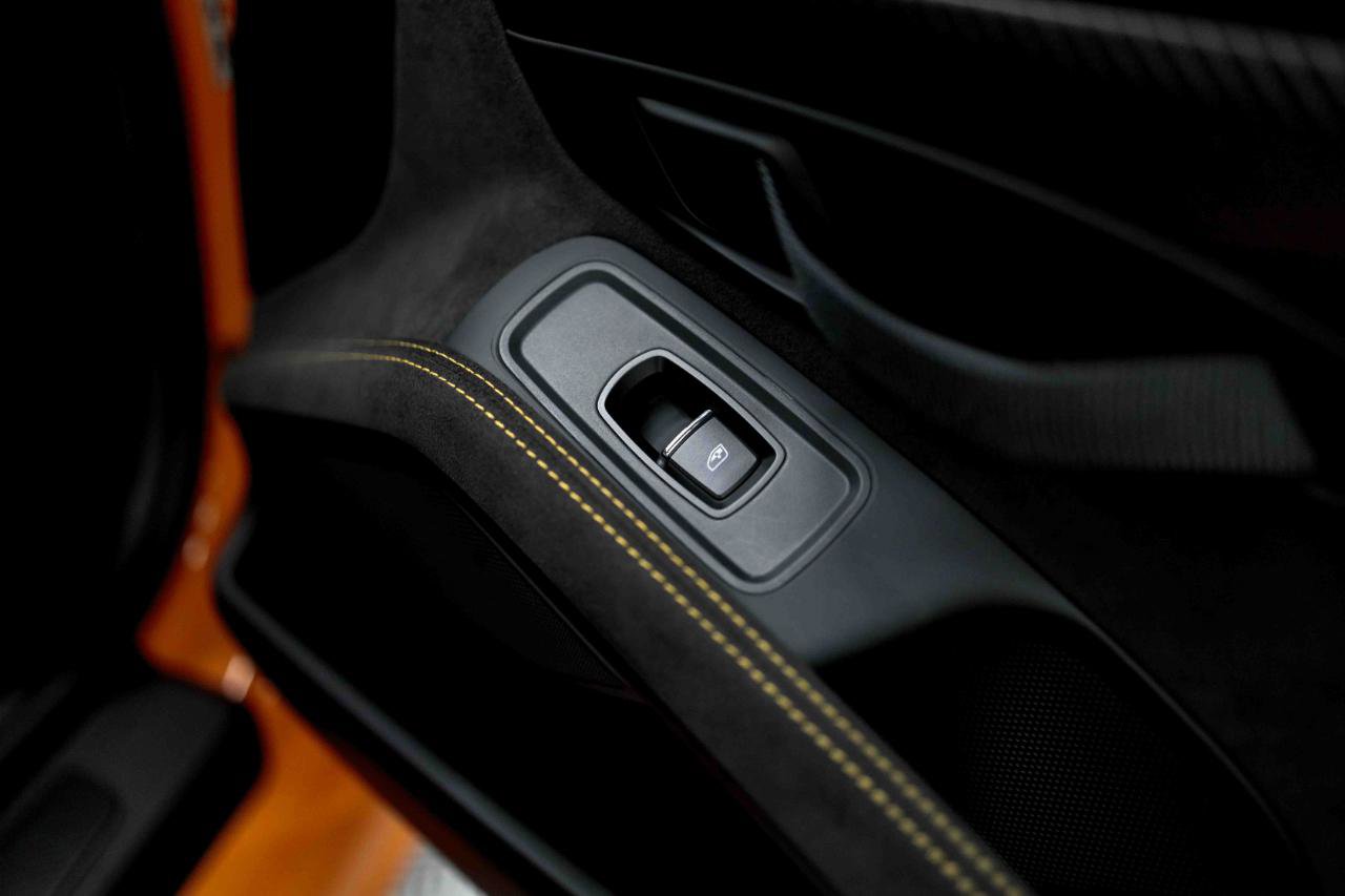 Used 2025 Porsche 718 Cayman GT4 RS image 52