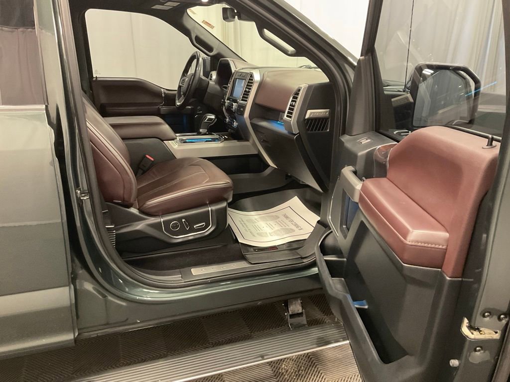 Used 2015 Ford F150 Platinum w/ Equipment Group 701A Luxury image 21