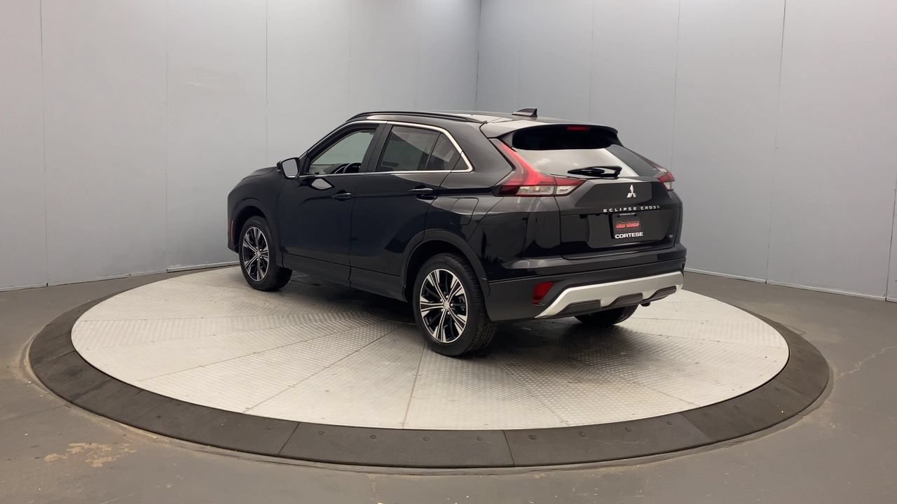 Used 2022 Mitsubishi Eclipse Cross AWD image 3