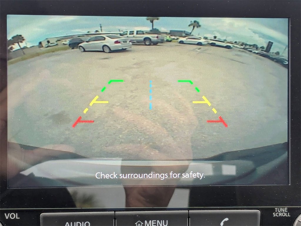 Used 2022 Nissan Frontier SV w/ Technology Package image 14