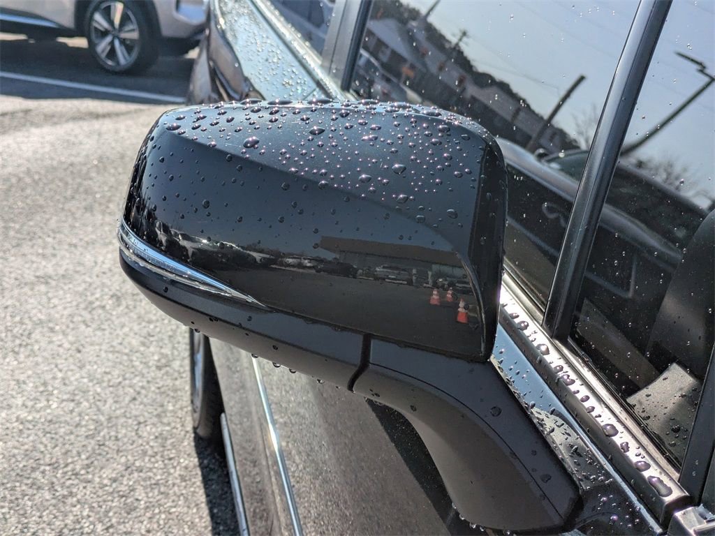 Used 2022 Toyota Sienna Platinum image 12