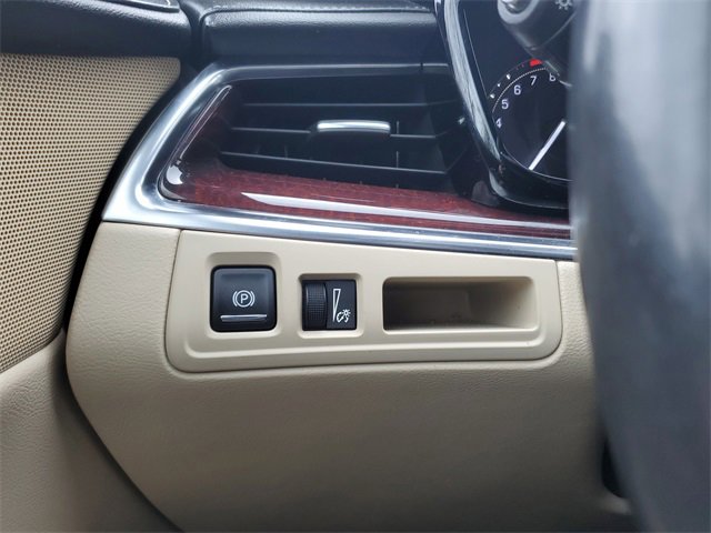 Used 2017 Cadillac XT5 Luxury w/ Driver Awareness Package image 23