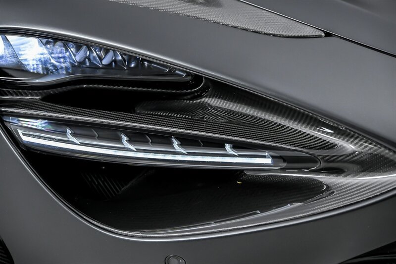 Used 2019 McLaren 720S RWD image 5
