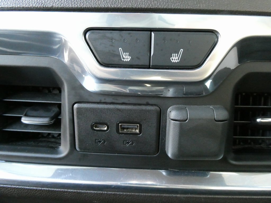 Used 2020 Chevrolet Silverado 2500 LTZ w/ LTZ Plus Package image 19