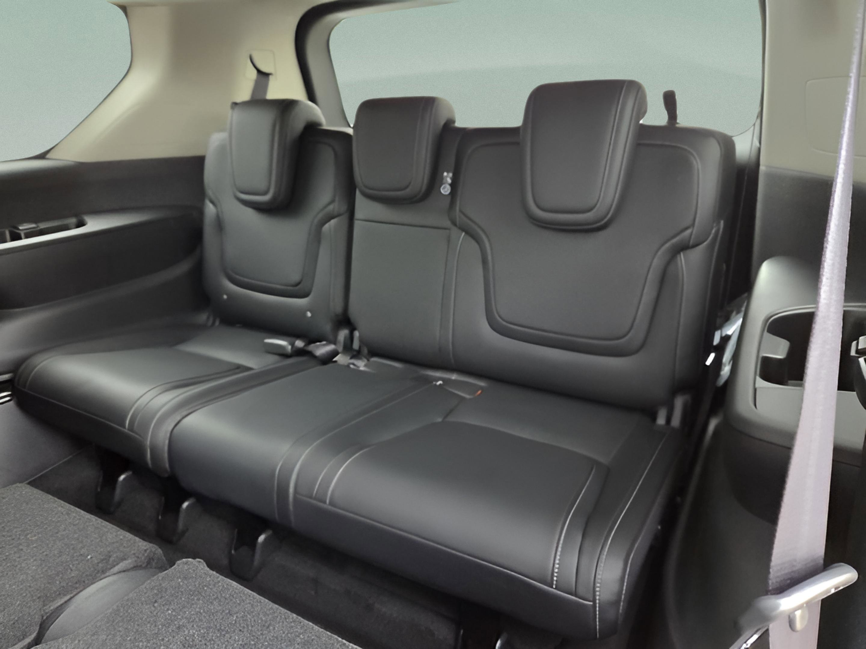 New 2026 Nissan Armada SV image 22