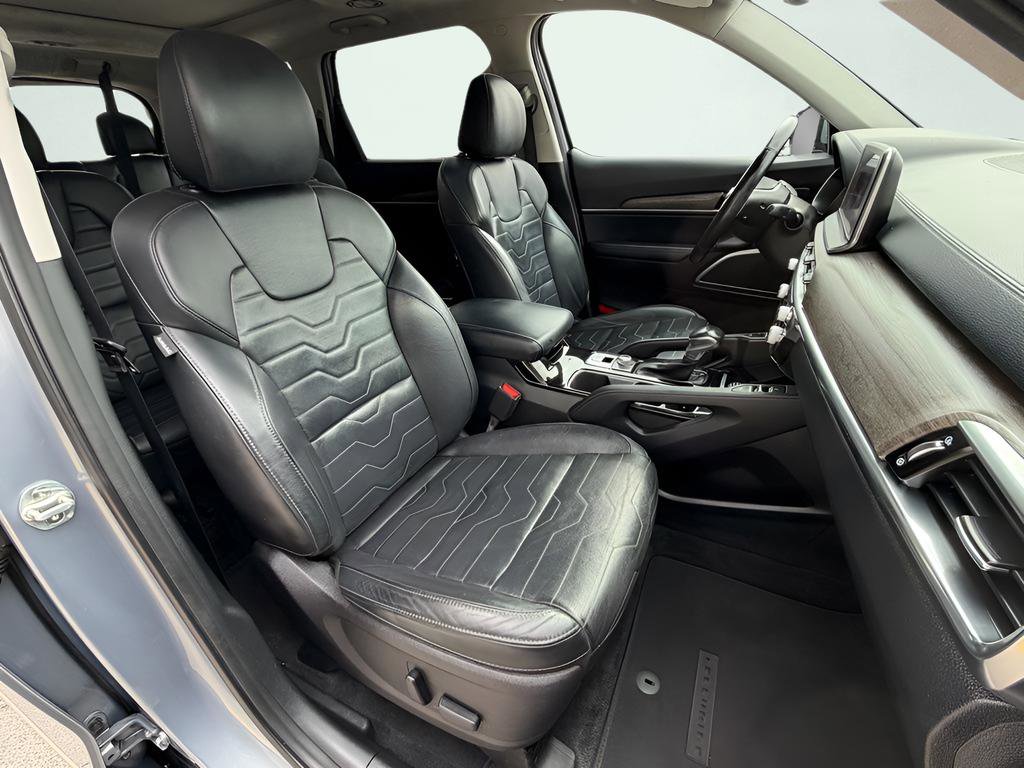 Used 2020 Kia Telluride SX w/ SX Prestige Package image 37