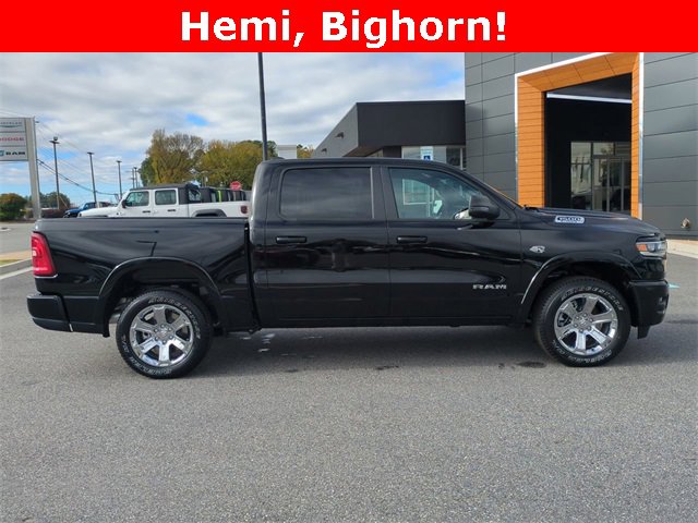 New 2026 RAM 1500 4x4 Crew Cab image 3