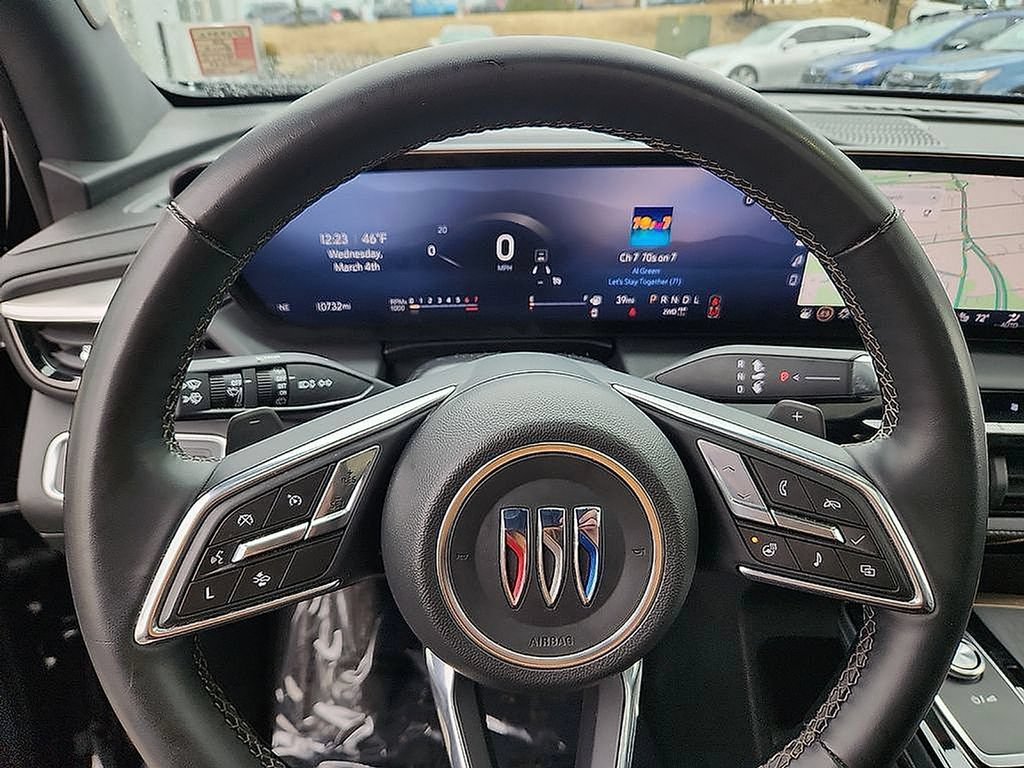 Used 2025 Buick Enclave Avenir w/ Trailering Package, 5000 lbs. AWD/4WD image 21