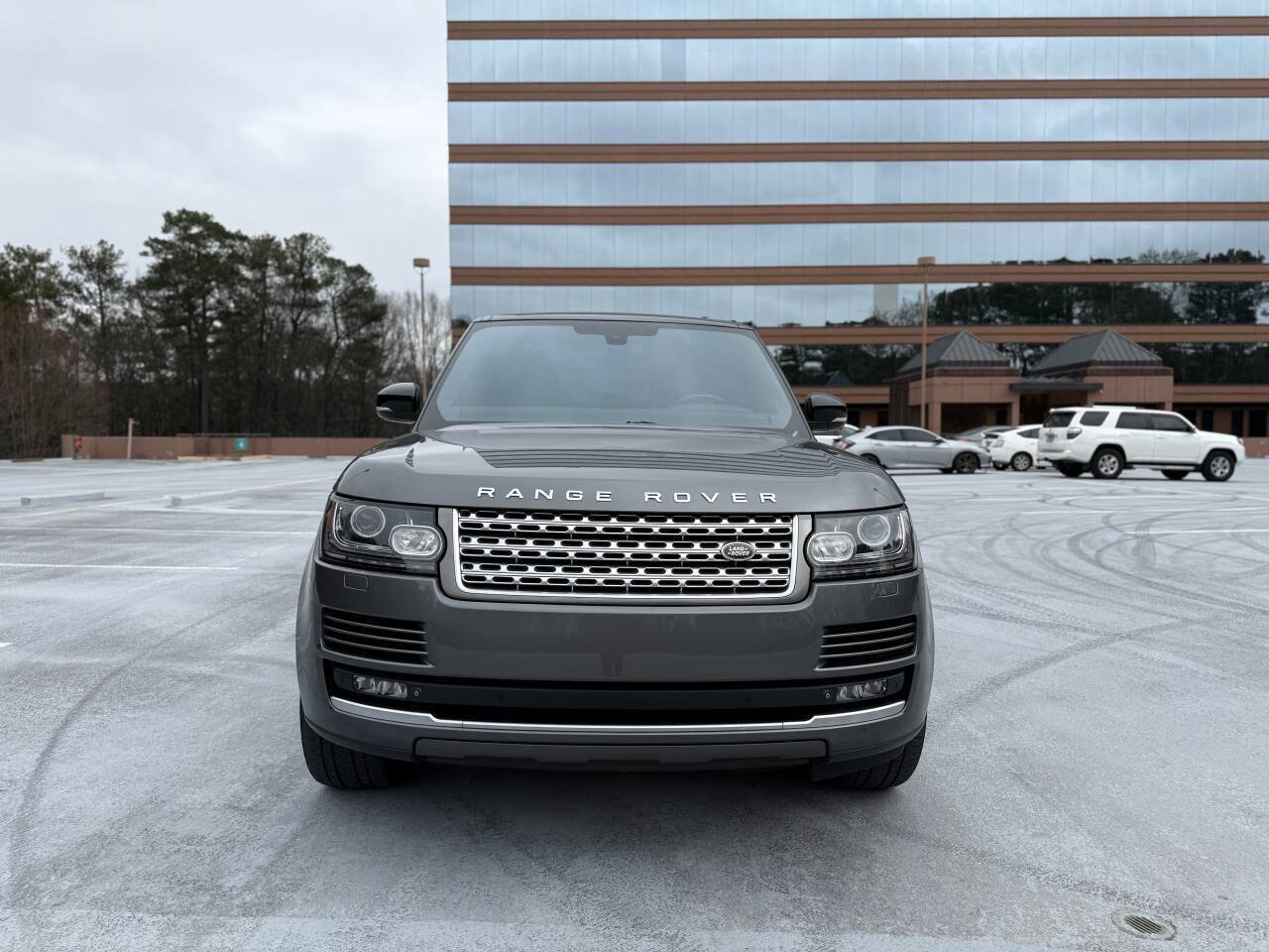 Used 2015 Land Rover Range Rover Long Wheelbase Supercharged image 4