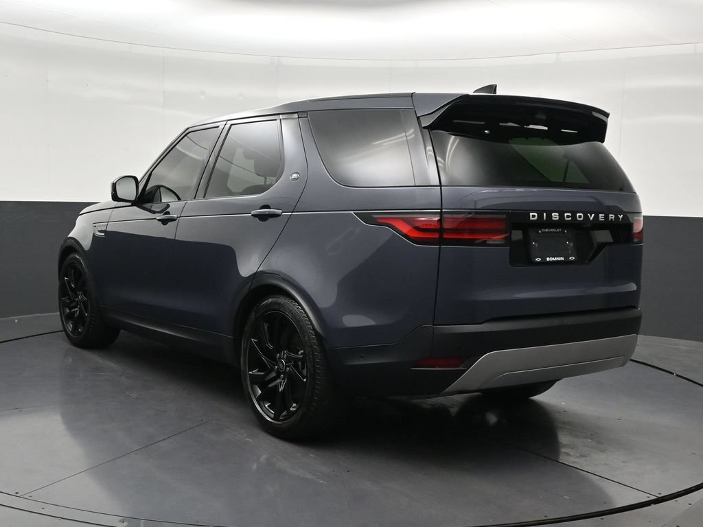 Used 2024 Land Rover Discovery S AWD/4WD image 3