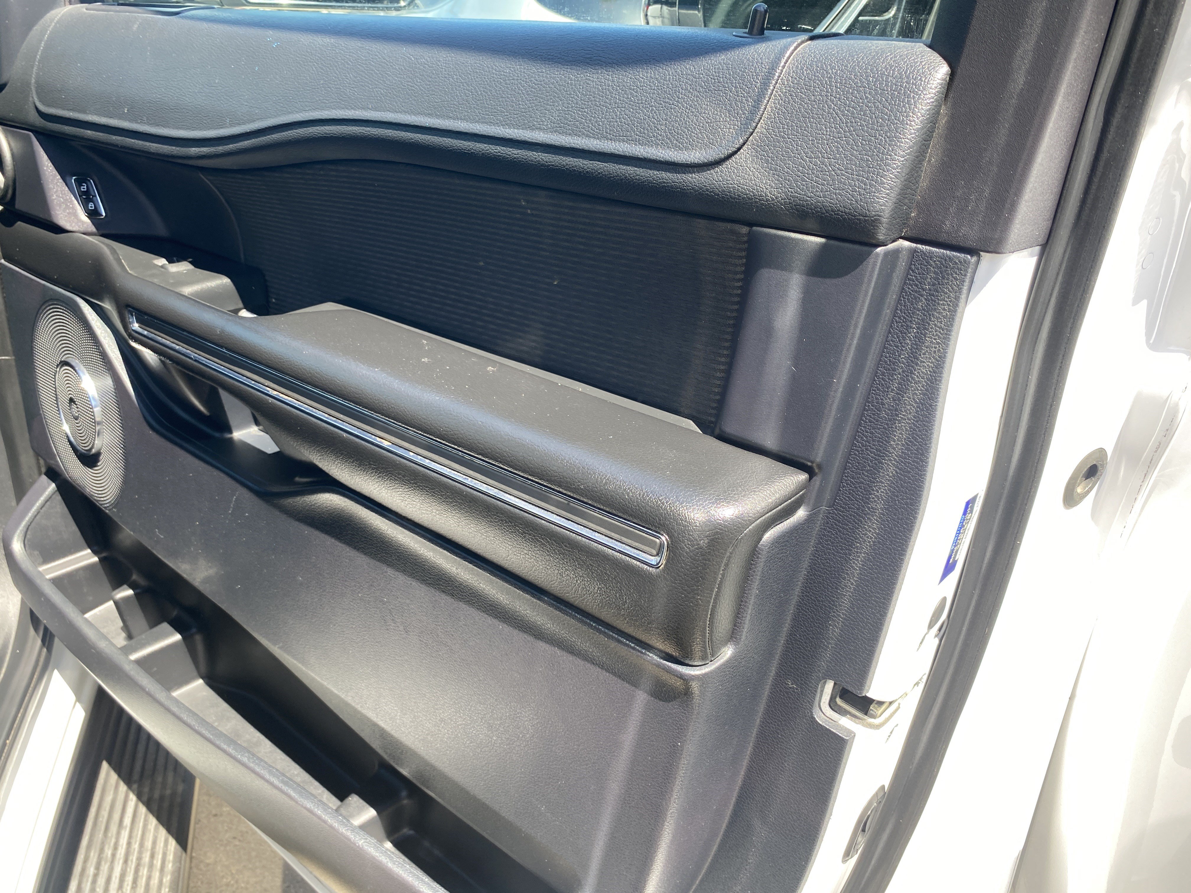 Used 2019 Ford Expedition XLT RWD image 25