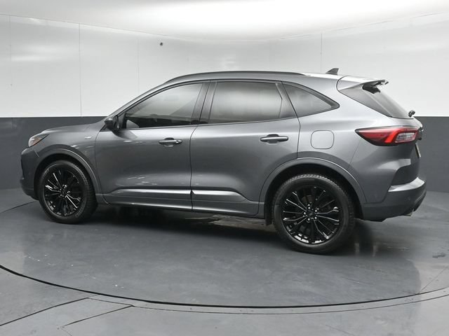 Certified 2023 Ford Escape ST-Line Elite w/ Premium Technology Package AWD/4WD image 5