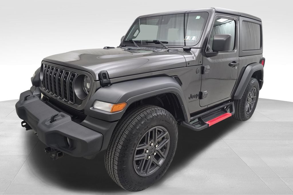 Used 2024 Jeep Wrangler Sport AWD/4WD image 5